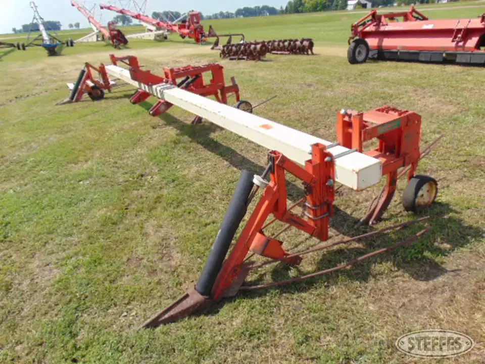 Harriston Edible Bean Knifers and Rod Weeder