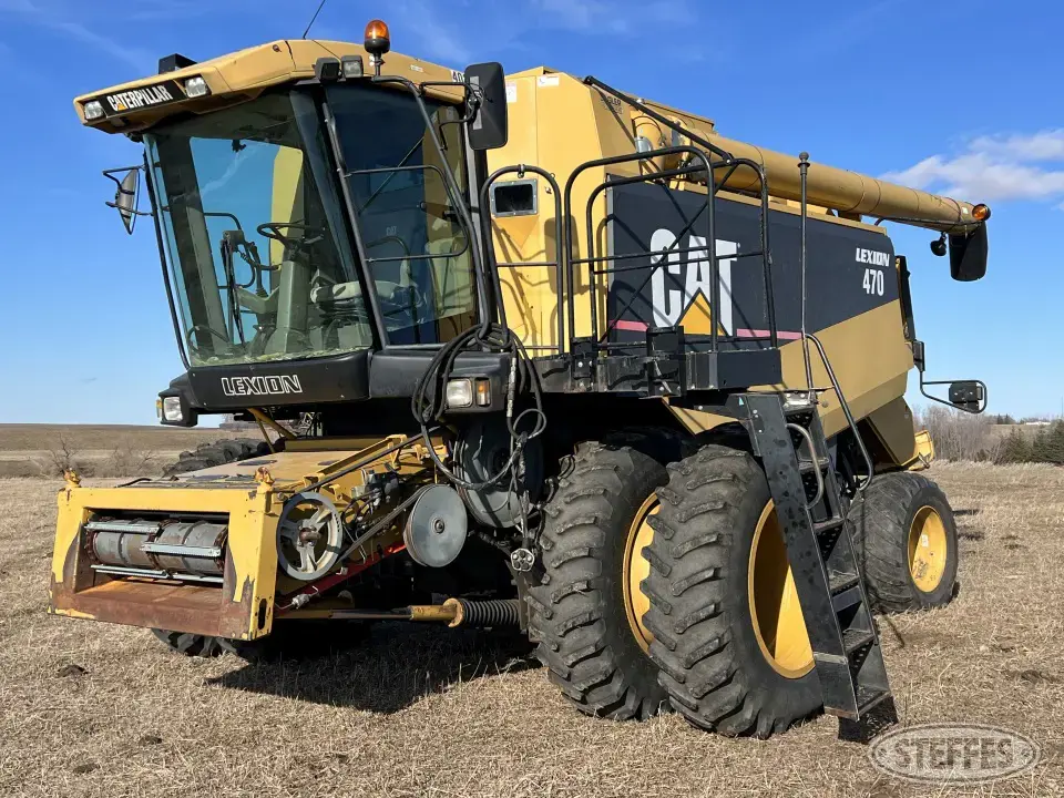 2001 CAT Lexion 470 Combine