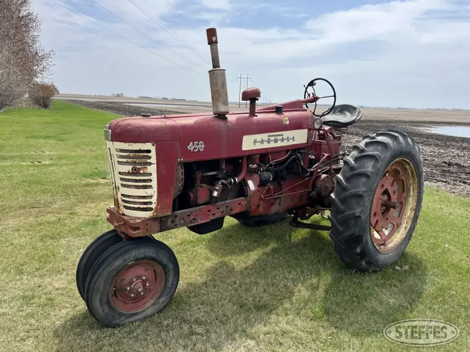 1958 McCormick Farmall 450 Collectible Tractor