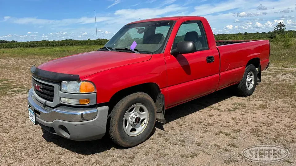 2004 GMC 1500 Half Ton Pickup