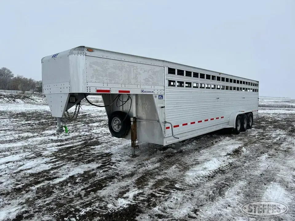 2013 EBY Maverick Gooseneck Livestock Trailer