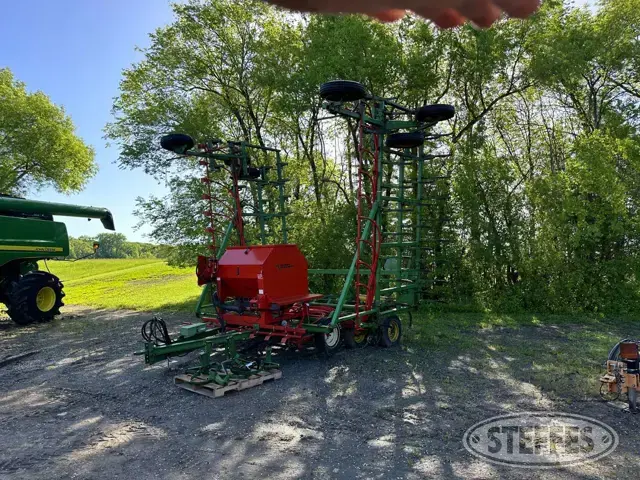 John Deere 1000