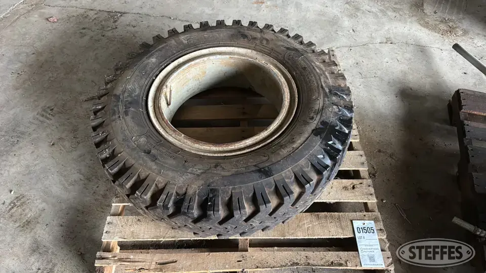 Co-op 9.00-20 tire Truck Tire