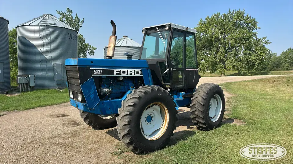 1990 Ford Versatile 276 MFWD Tractor