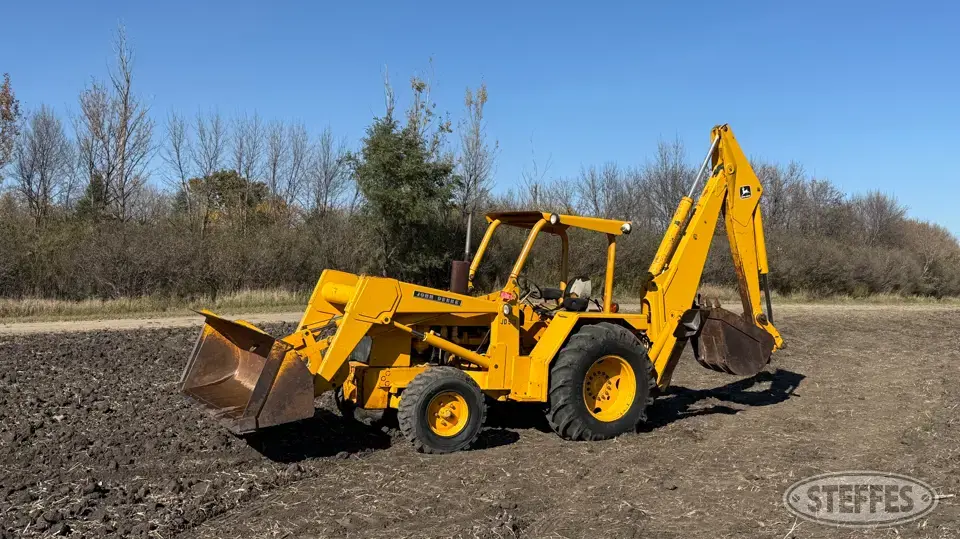John Deere 510 Loader Backhoe
