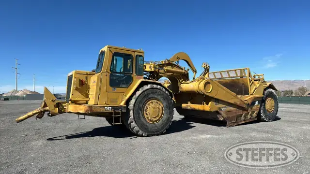 1990 CAT 637E