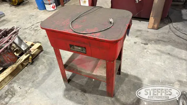 Grip parts washer
