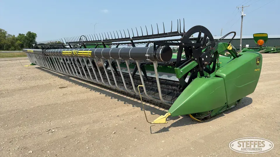 2013 John Deere 640FD Draper Head