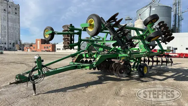 John Deere 512