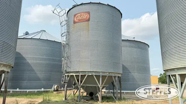 Micada hopper bin