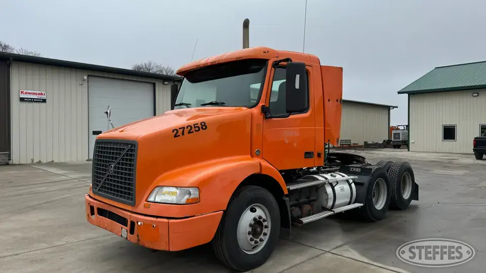 2007 Volvo VNM Conventional Truck without Sleeper