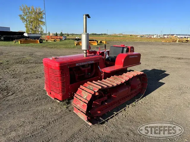 1941 International T6