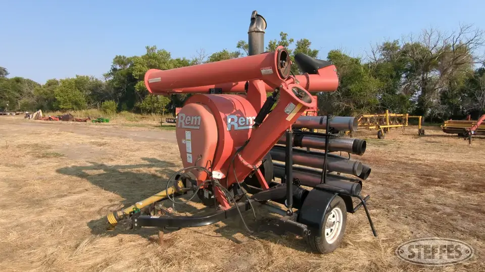 REM 2700 Pneumatic Grain Equipment