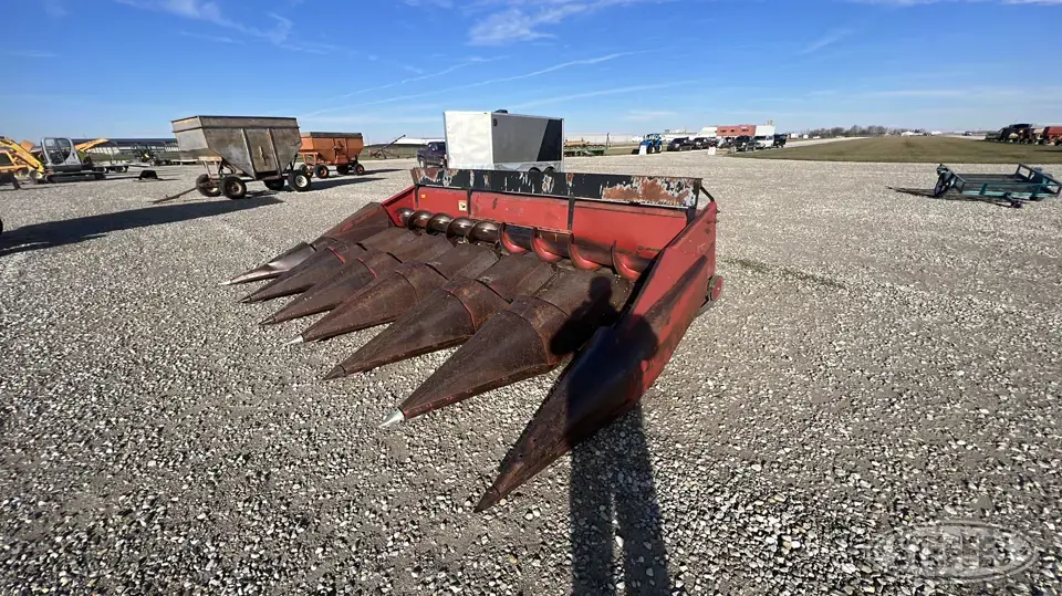 Case IH 1063 Corn Head