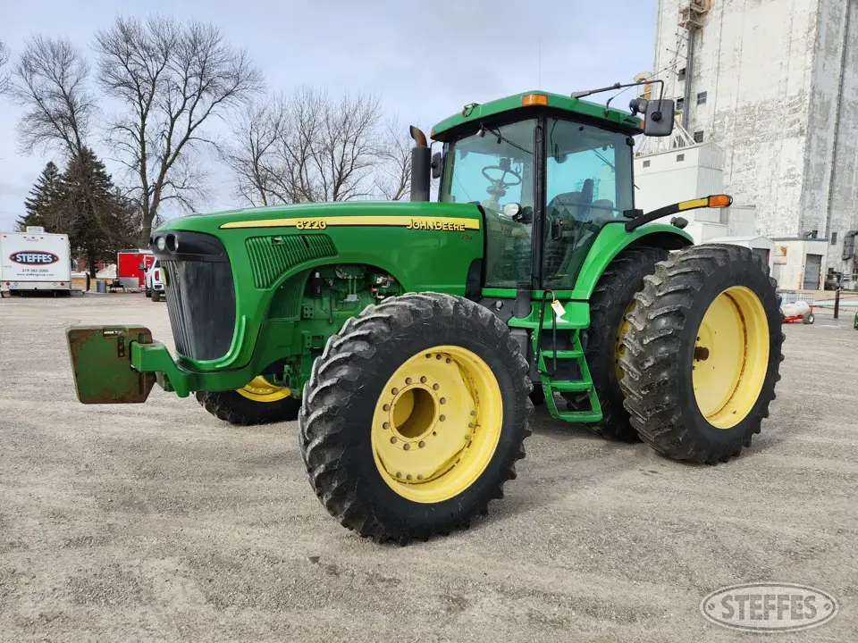 2004 John Deere 8220 MFWD Tractor
