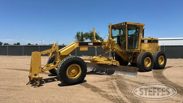 1999 CAT 120H VHP