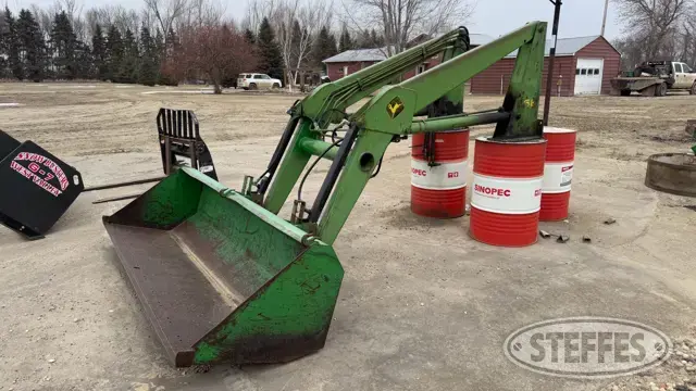 John Deere 158