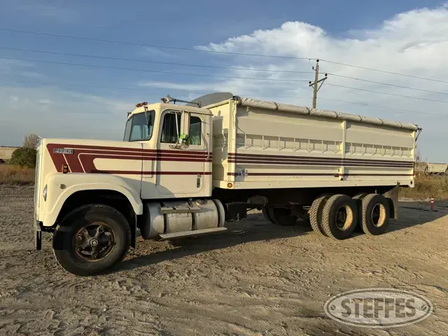 1975 IHC Transtar 4200