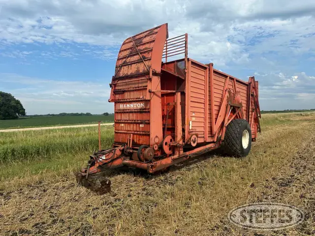 Hesston 60A Stakhand