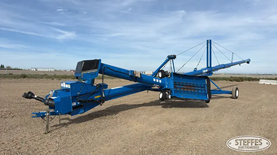 2019 Brandt 1380-HP+ Swing Hopper Auger