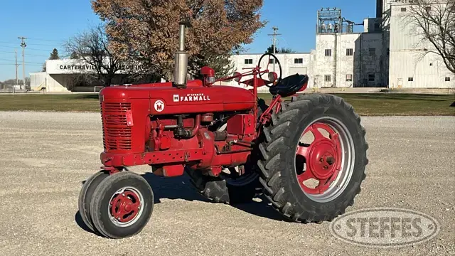 1952 Farmall Super M