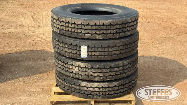 (4) 11R24.5 tires