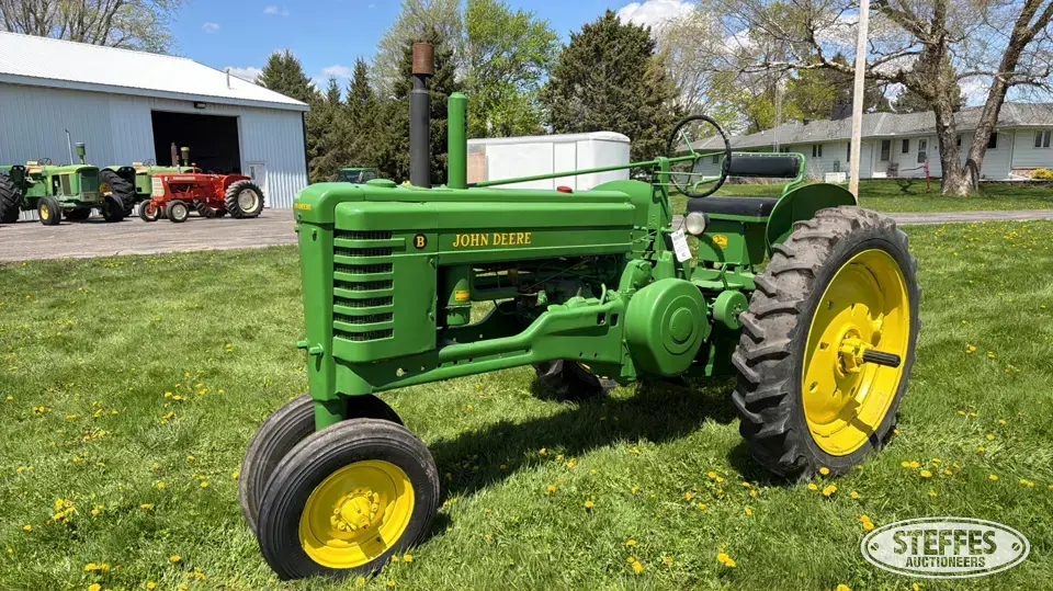 1951 John Deere B 2WD Tractor