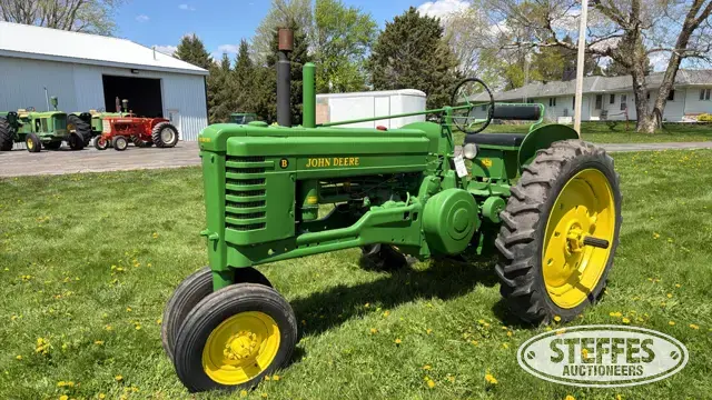 1951 John Deere B