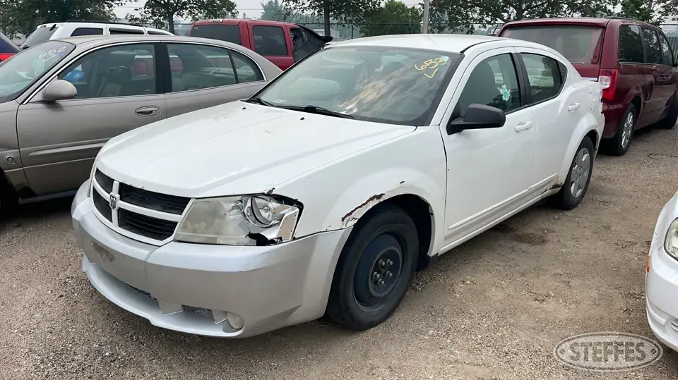 2009 Dodge Avenger SE Car