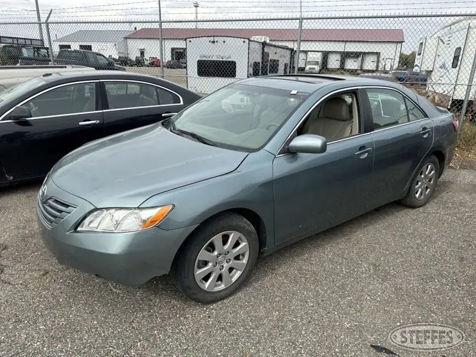 2007 Toyota Camry XLE Car
