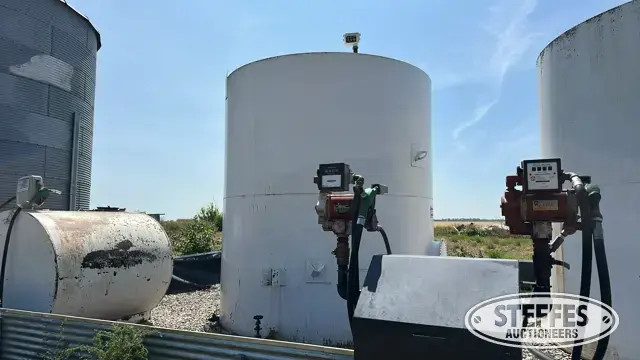 Fargo Tank Co. 8,500 gal. fuel tank