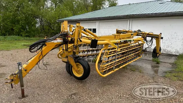 2009 Vermeer R2800