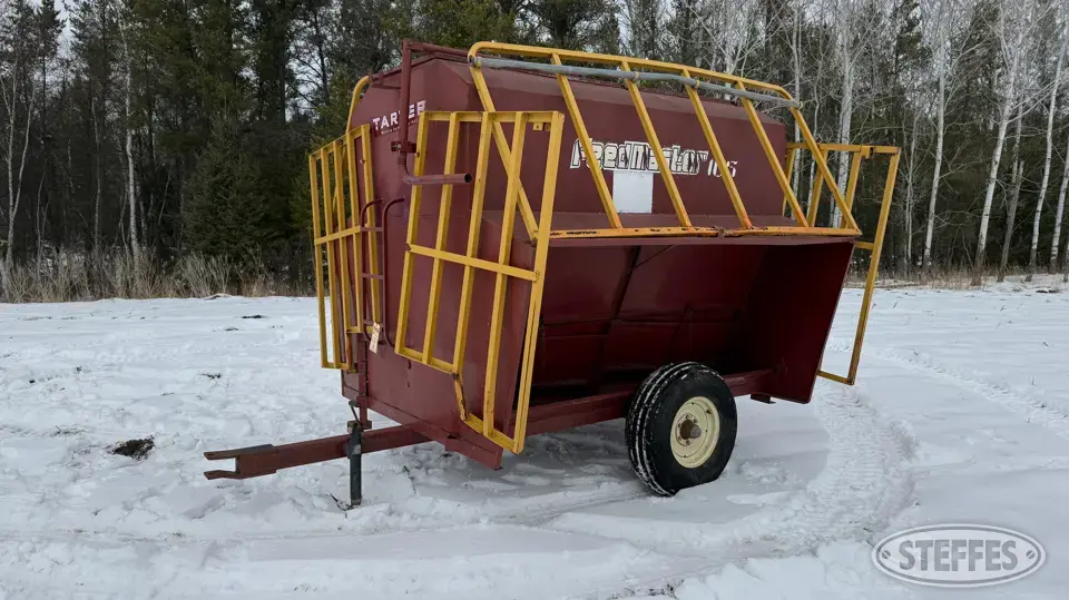 Tarter 165 Feeders and Bunk