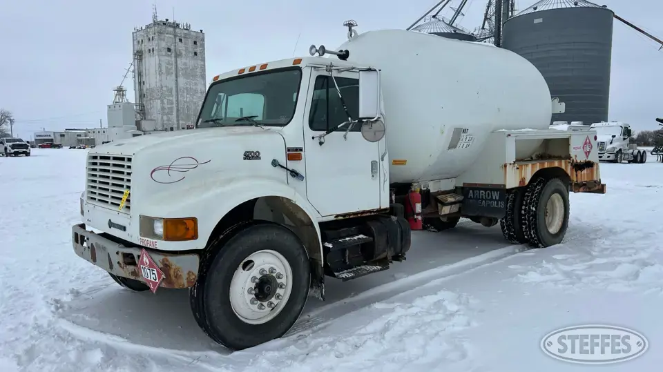 1999 International 4700 Single Axle Boxed Truck