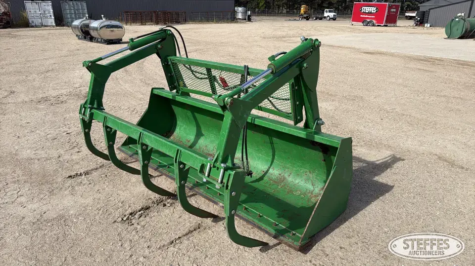John Deere grapple bucket Tractor Loaders and Attachment