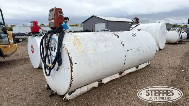 1,000 gal. fuel tank