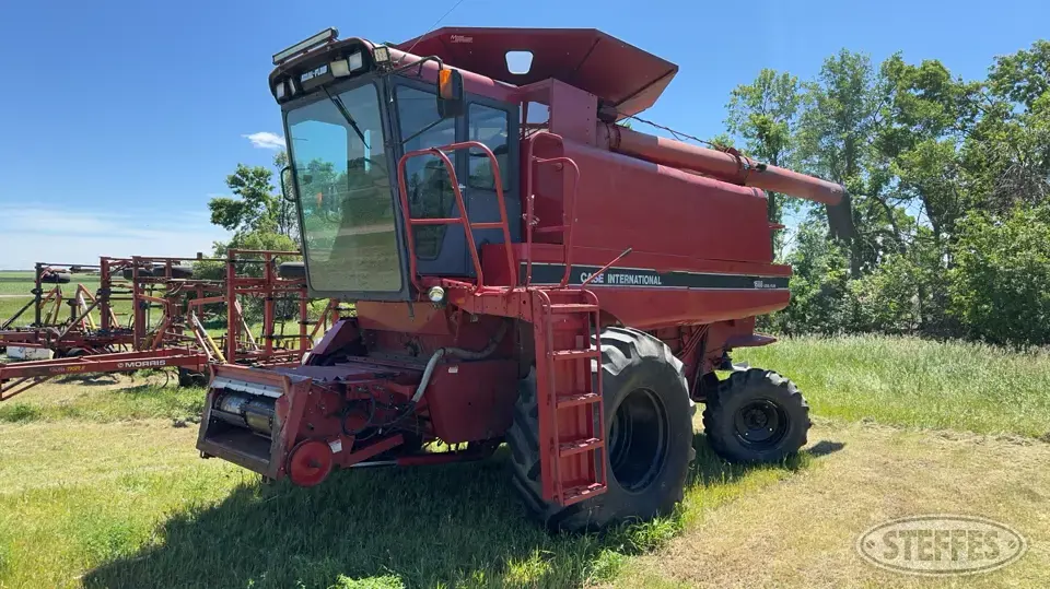 1994 Case IH 1688 Combine