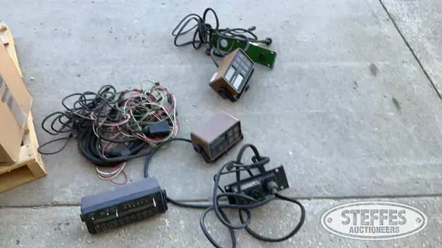 John Deere & Raven monitors