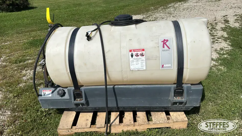 Regent sprayer tank Farm Support Item