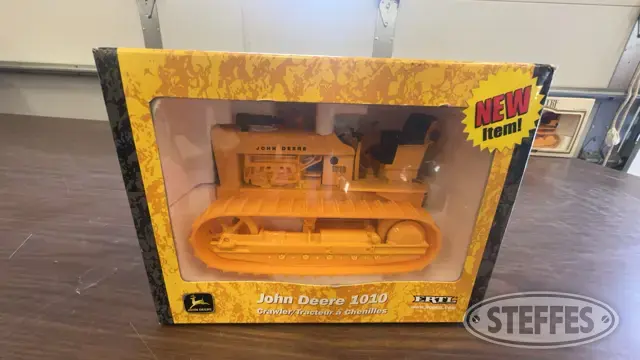 John Deere 1010