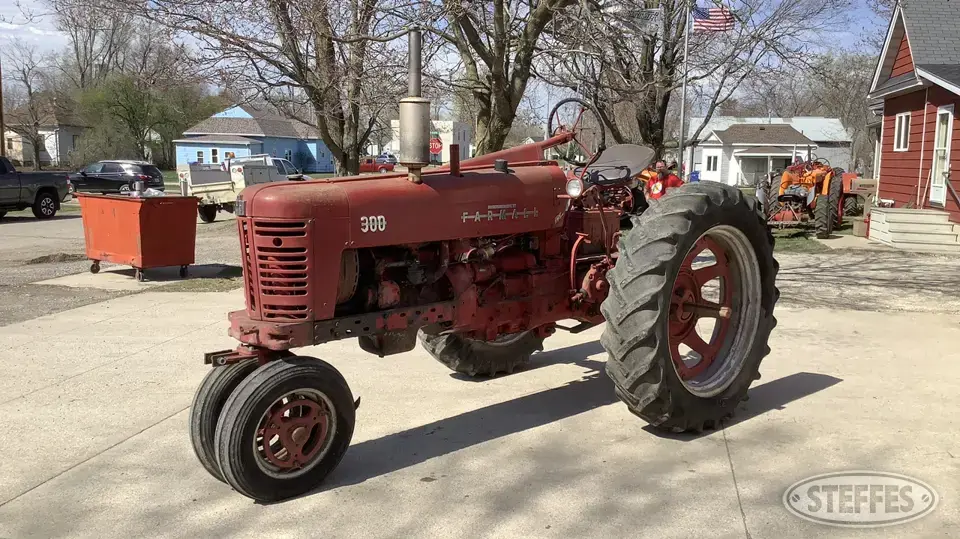 1955 Farmall 300 2WD Tractor