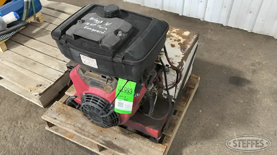 Briggs & Stratton Farm Support Item
