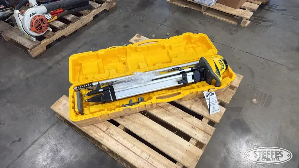 Spectra LL300 precision laser