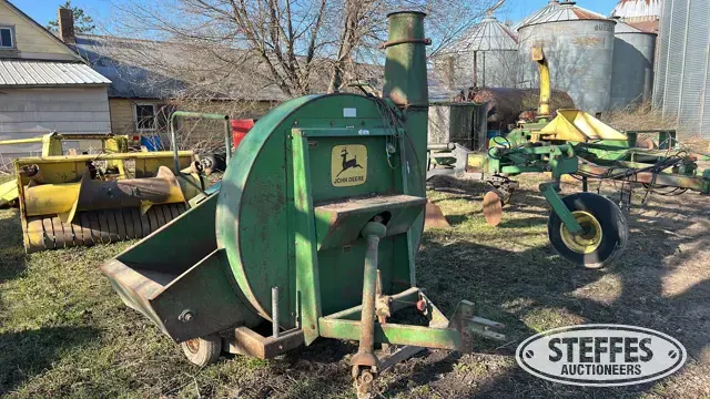 John Deere 66