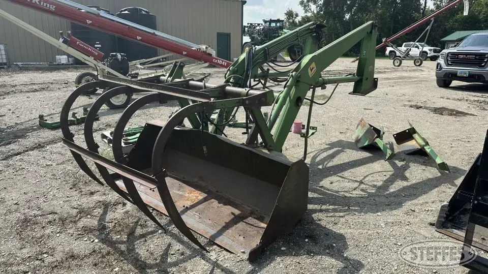 John Deere 158 Tractor Loaders and Attachment
