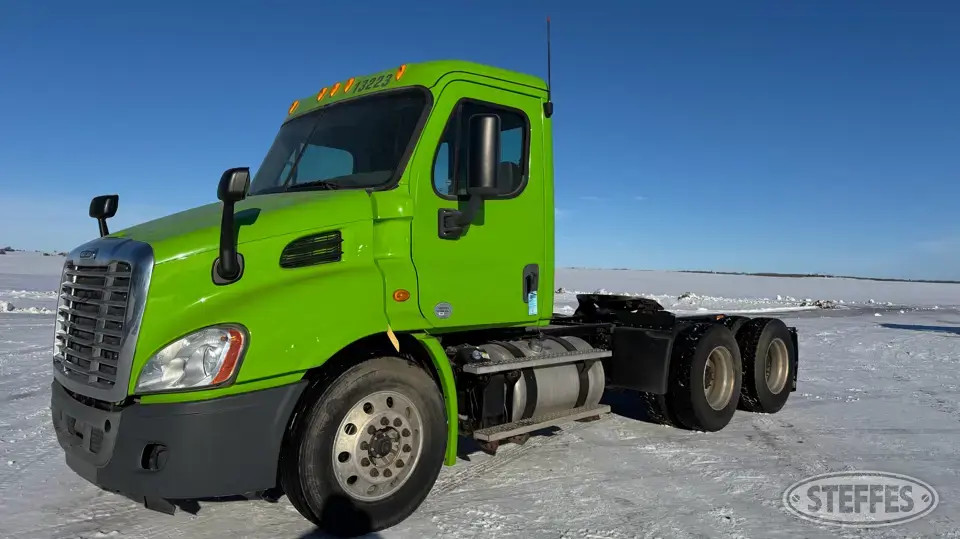 2013 Freightliner Cascadia 113 Conventional Truck without Sleeper