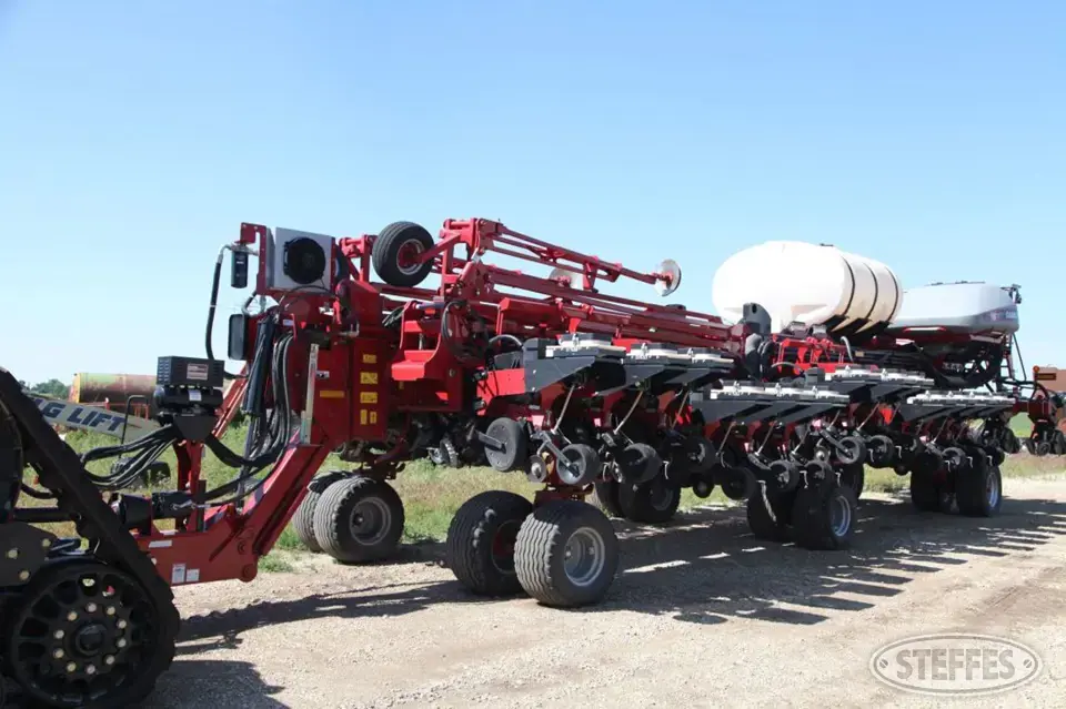 2014 Case-IH 1265 12 or More Row Planter