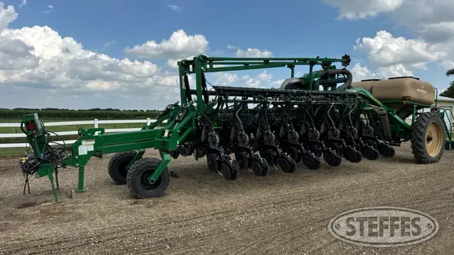 2013 Great Plains YP-1625A