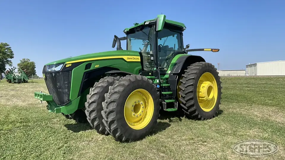 2022 John Deere 8R 410 MFWD Tractor