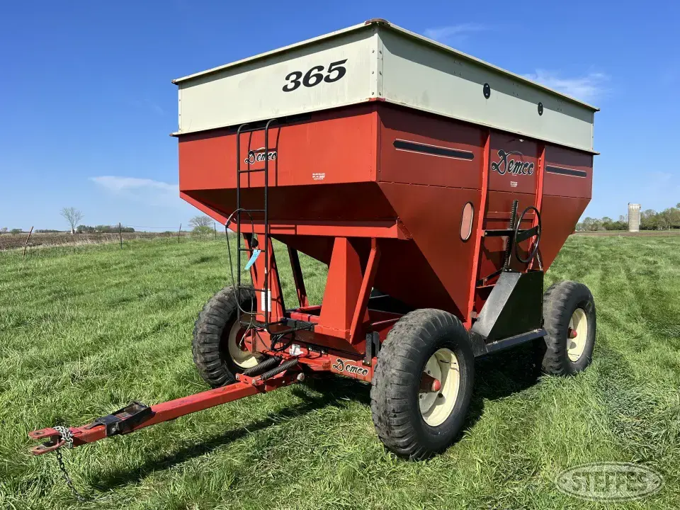 1995 Demco 365 Gravity Box